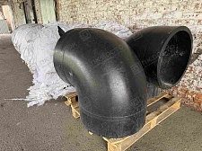 Поставка литых ПНД отводов d710 мм SDR17